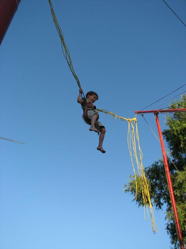 019 Savka na poprigushkah na naberezhnoj Kerchi