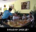 Obed soforumcev v kafe Belij lev v Safari parke Tajgan stol TipiTip