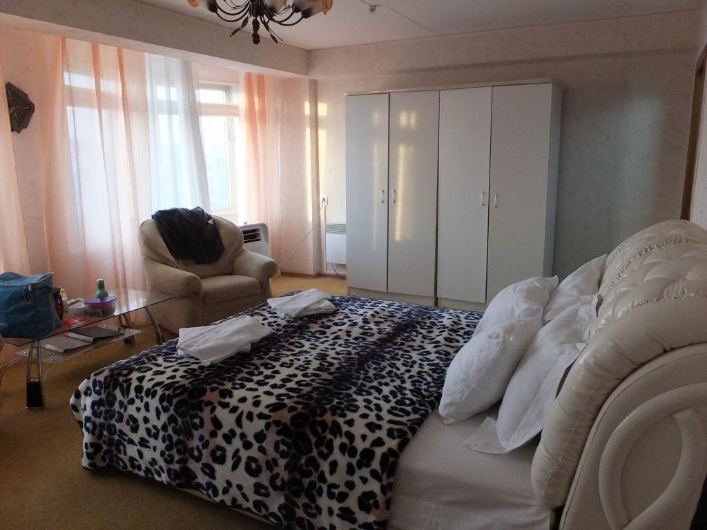 6 luganck luxe (1)