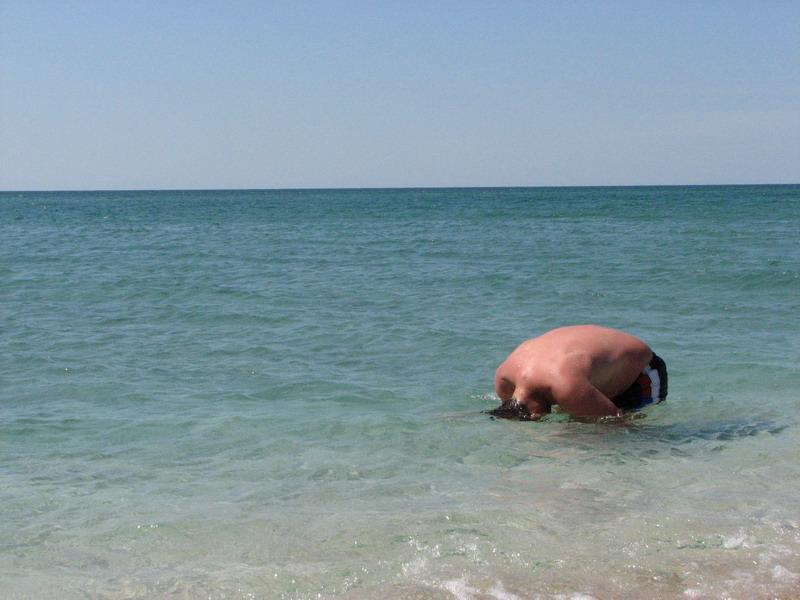 Ya s volosami iz vodi na dalnem plyazhe Belyausa 1