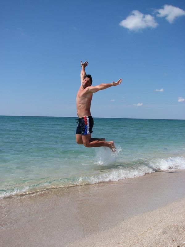 Ya prigayu vverh na dalnem plyazhe Belyausa