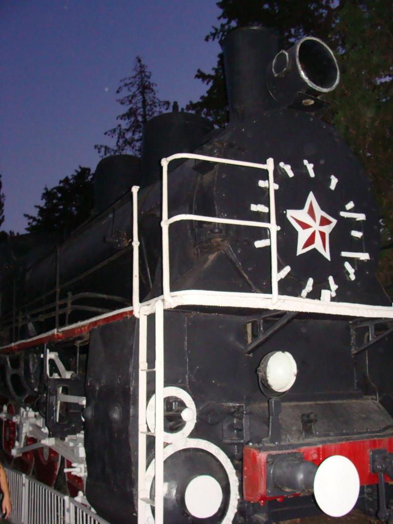 Паровоз бронепоезда Железняков