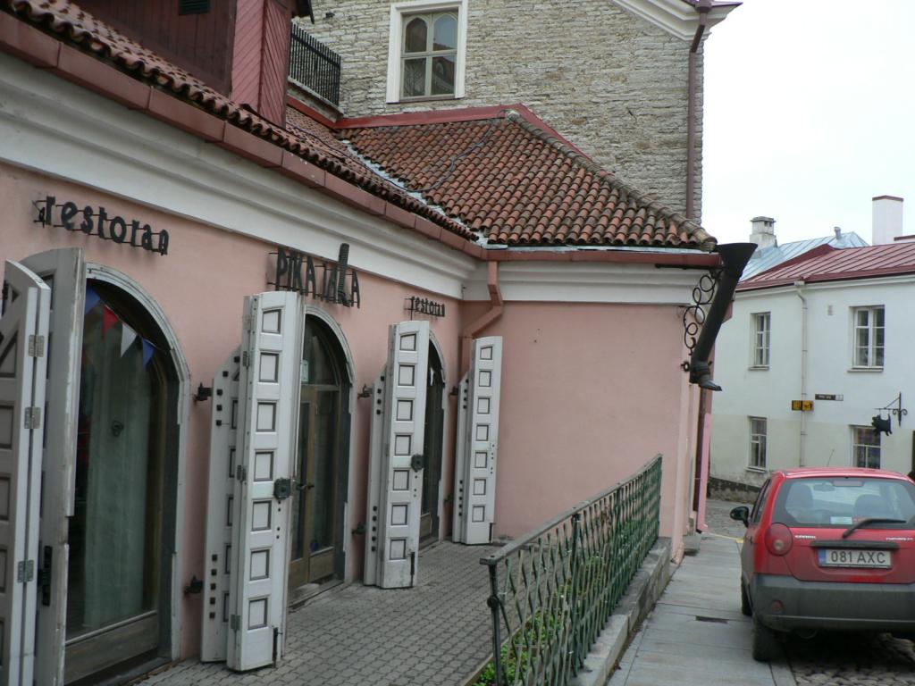 Вышгород