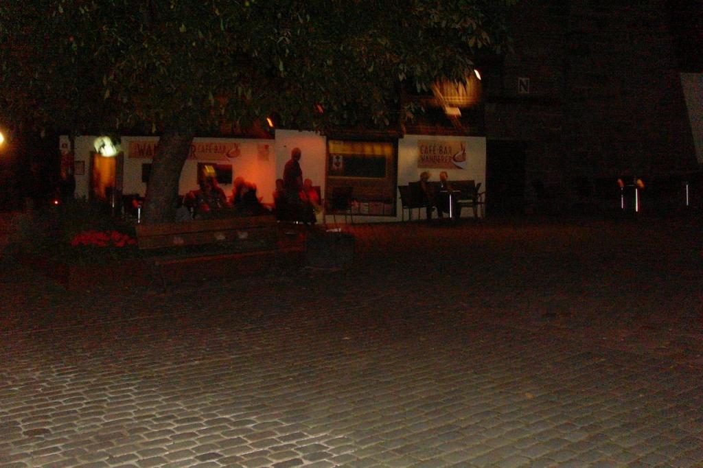 SL370445