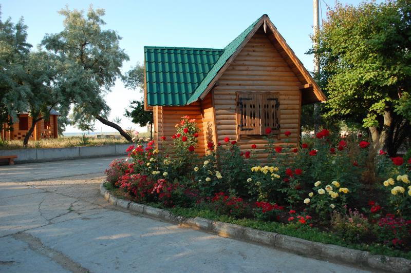 домики на пляже пансионата Украина